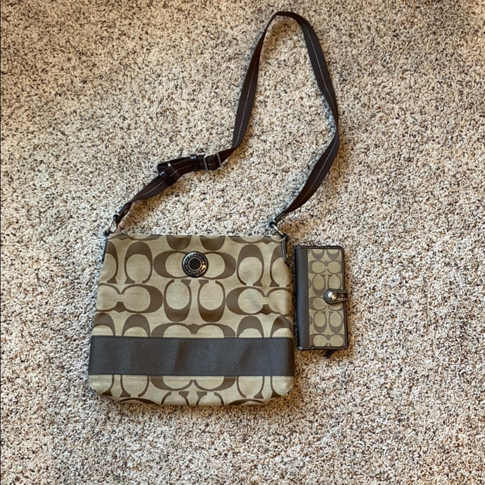 Coach Purse & Wallet